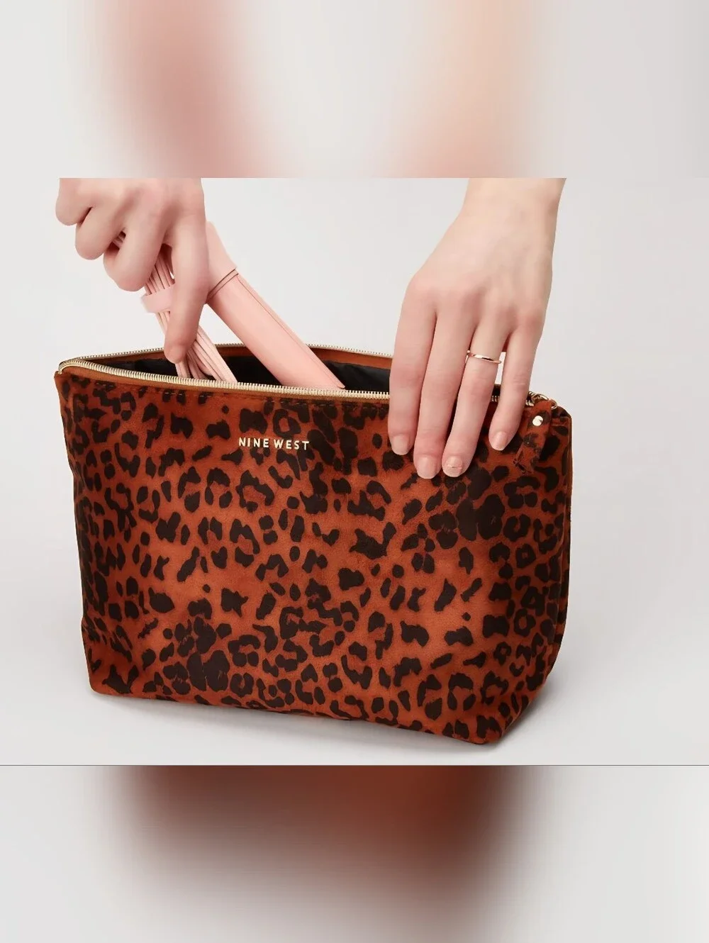 Nine West Leopard Print Brown Make-up Bag. NWT